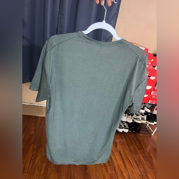 Nike pro Dri fit workout tee size small - Picture 2 of 2